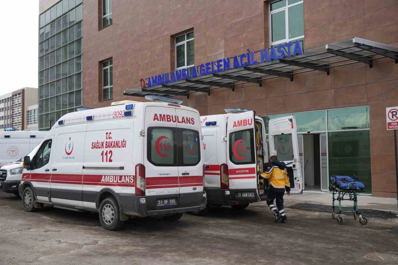 Niğde’de oto galeri önünde silahlı saldırı: 1 yaralı
