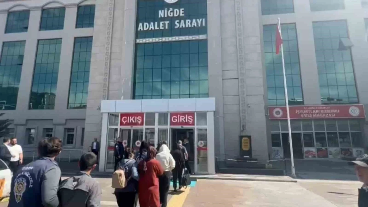 Niğde merkezli dolandırıcılık operasyonunda 10 şüpheli gözaltına alındı

