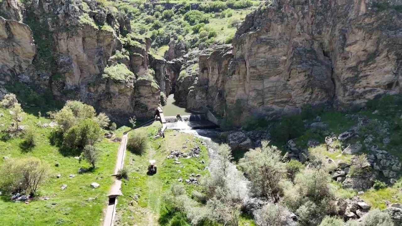 Niğde’nin saklı cenneti ’Dipsiz Kanyon’ havadan görüntülendi
