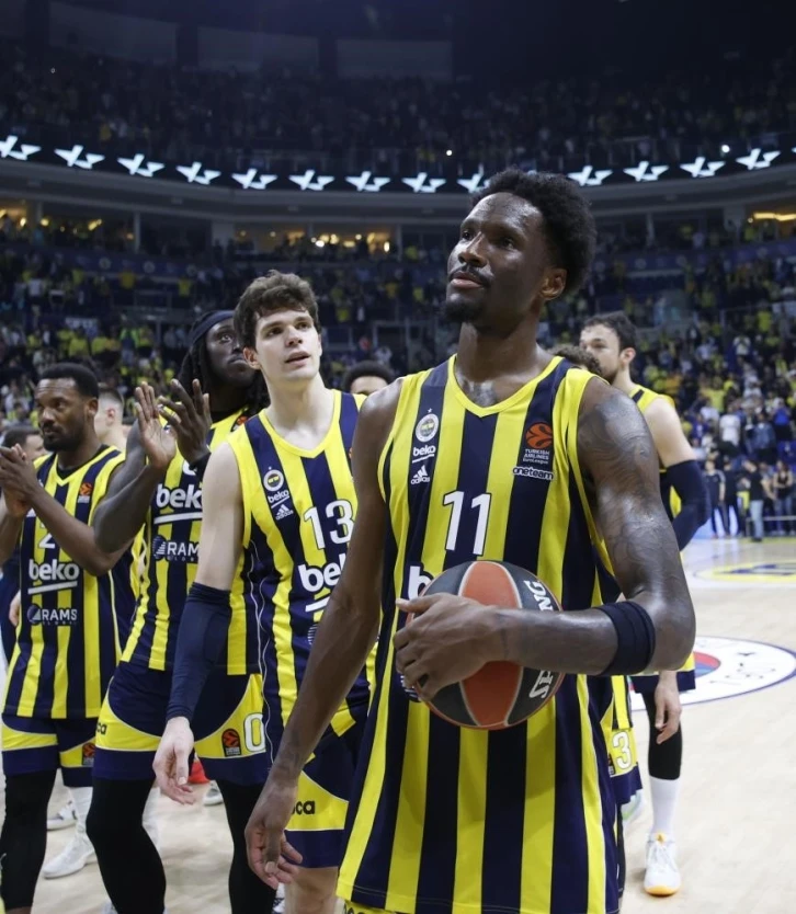 Nigel Hayes-Davis, EuroLeague’de sezonun en iyi 5’ine seçildi
