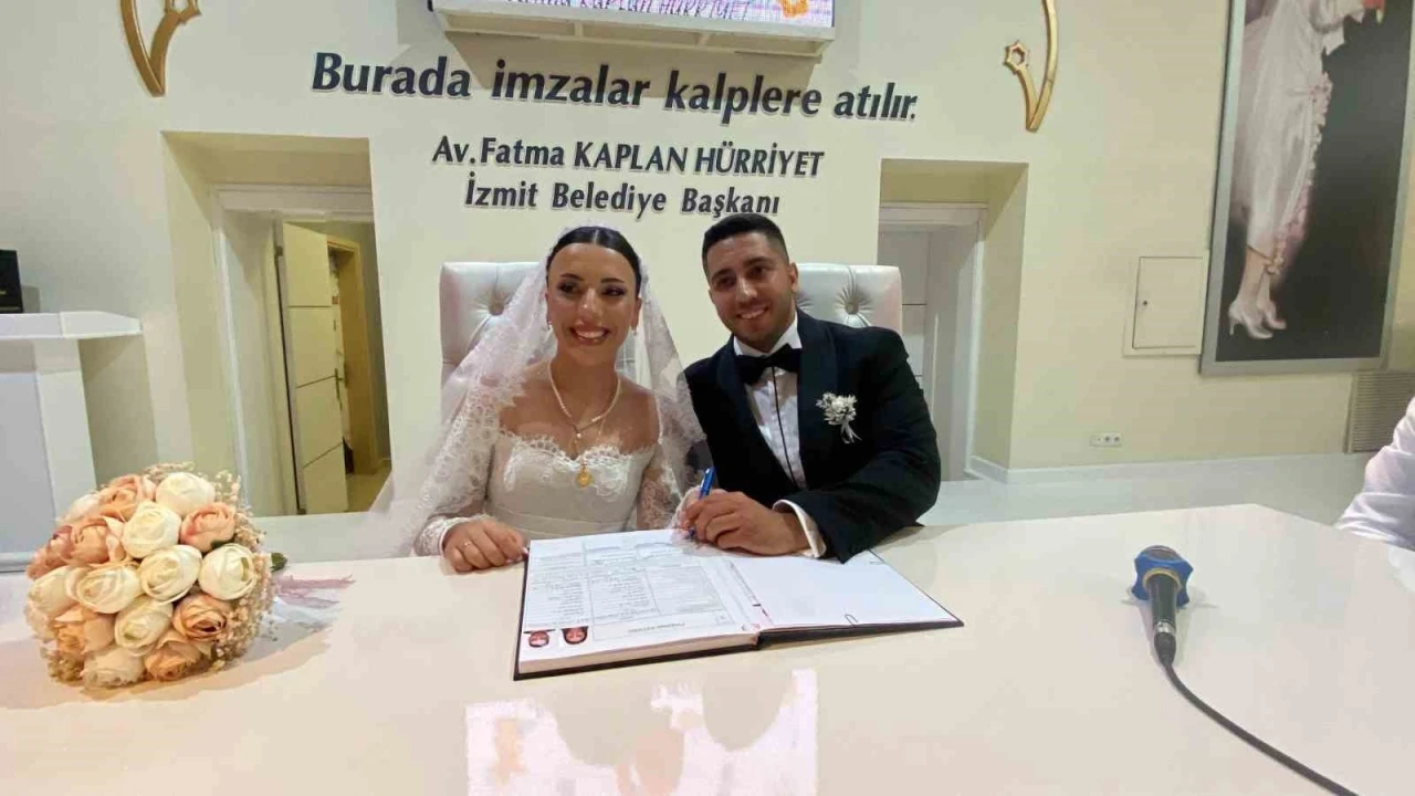 Nikah salonlarında 25.5.25 yoğunluğu
