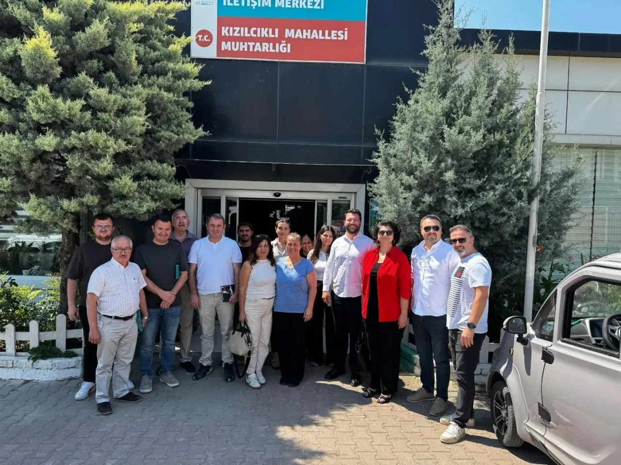 Nil&uuml;fer Belediyesi mahallelerde saha ziyaretlerine başladı
