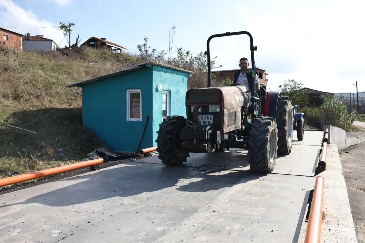 Nil&uuml;fer &Ccedil;aylı&rsquo;da &ccedil;ift&ccedil;ilerin kantar sorunu &ccedil;&ouml;z&uuml;ld&uuml;
