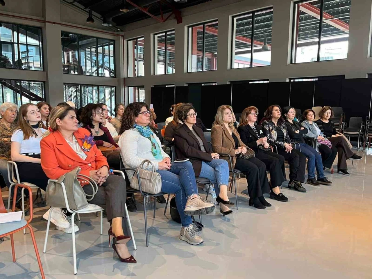 Nilüfer’de kadına yönelik şiddet masaya yatırıldı
