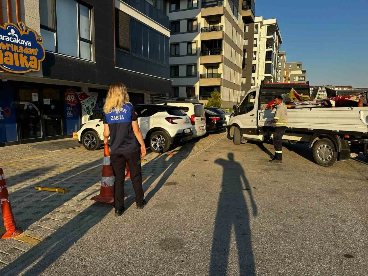 Nilüfer’de kent estetiğini bozan tabelalara müdahale
