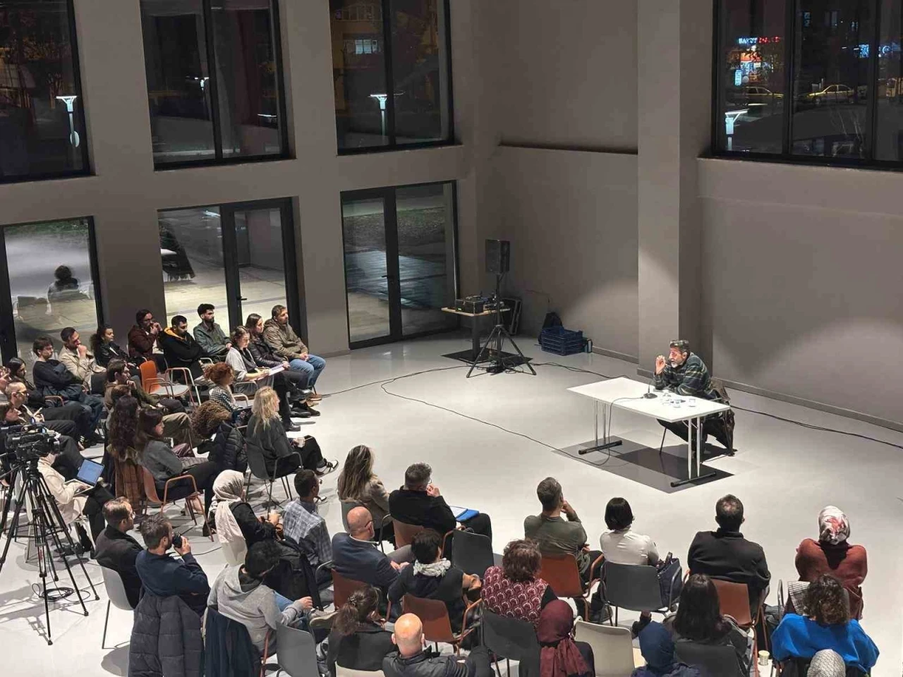 Nilüfer’deki söyleşilerde bu kez Erving Goffman’ın etkileşim düzeni kuramı masaya yatırıldı
