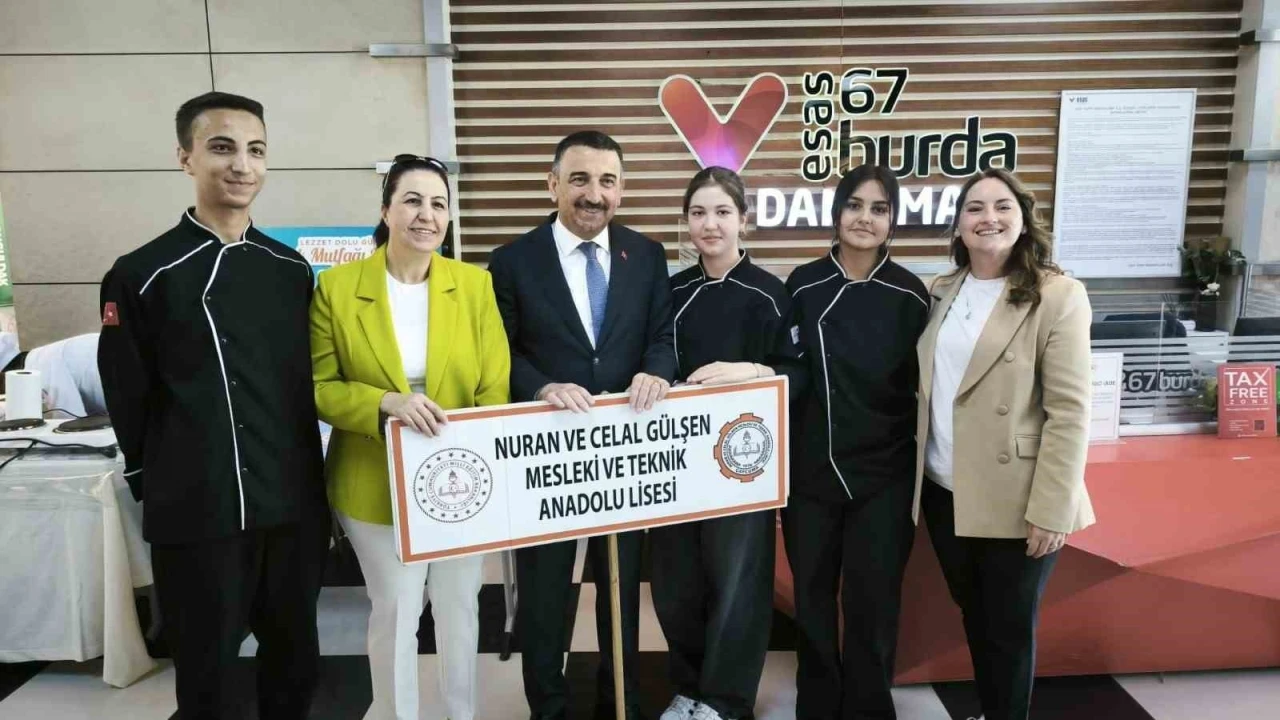 Nuran-Celal Gülşen MTAL Türk Mutfağı Haftası’na yöresel lezzetlerle katkı verdi
