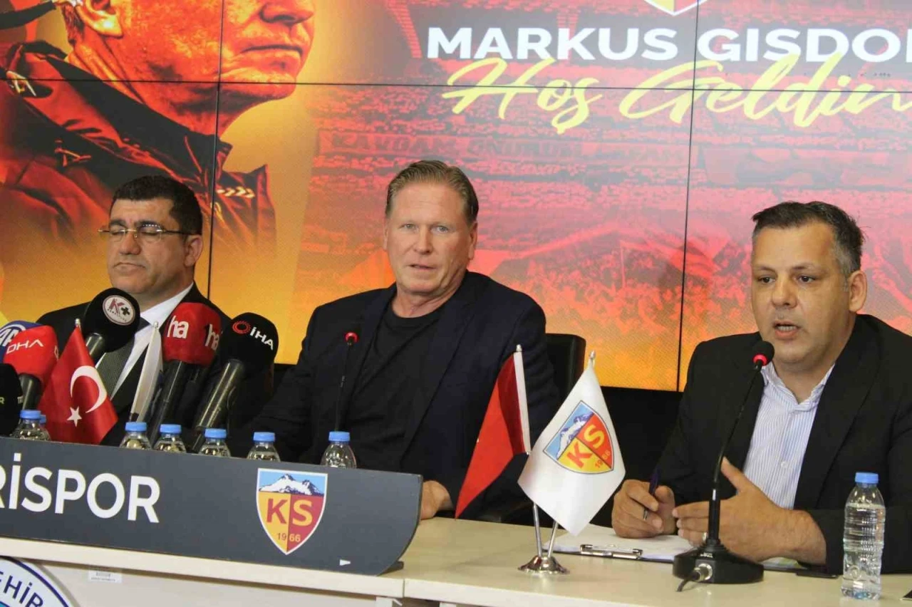 Nurettin Açıkalın: &quot;Kayserispor çok daha iyi yerlere layıktır, bugün ilk adımı atıyoruz&quot;
