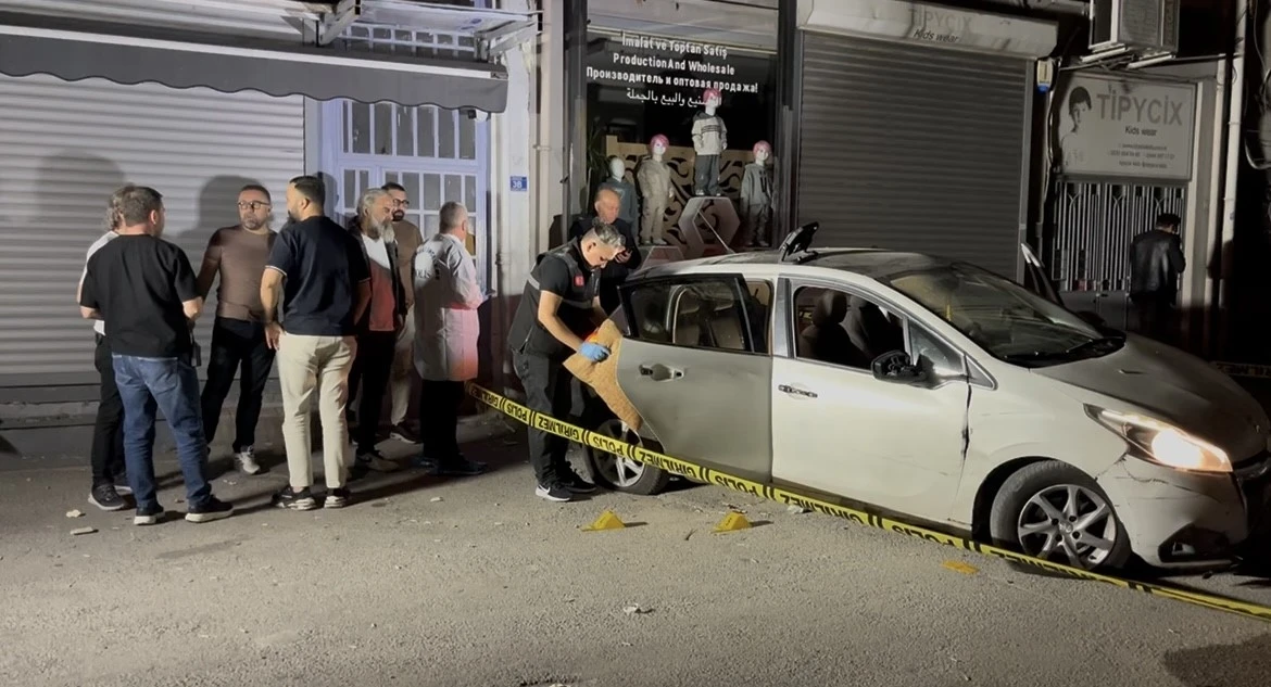 O ka&ccedil;tı polis kovaladı: Polis kıskacına girince başına ateş edip hayatına son verdi
