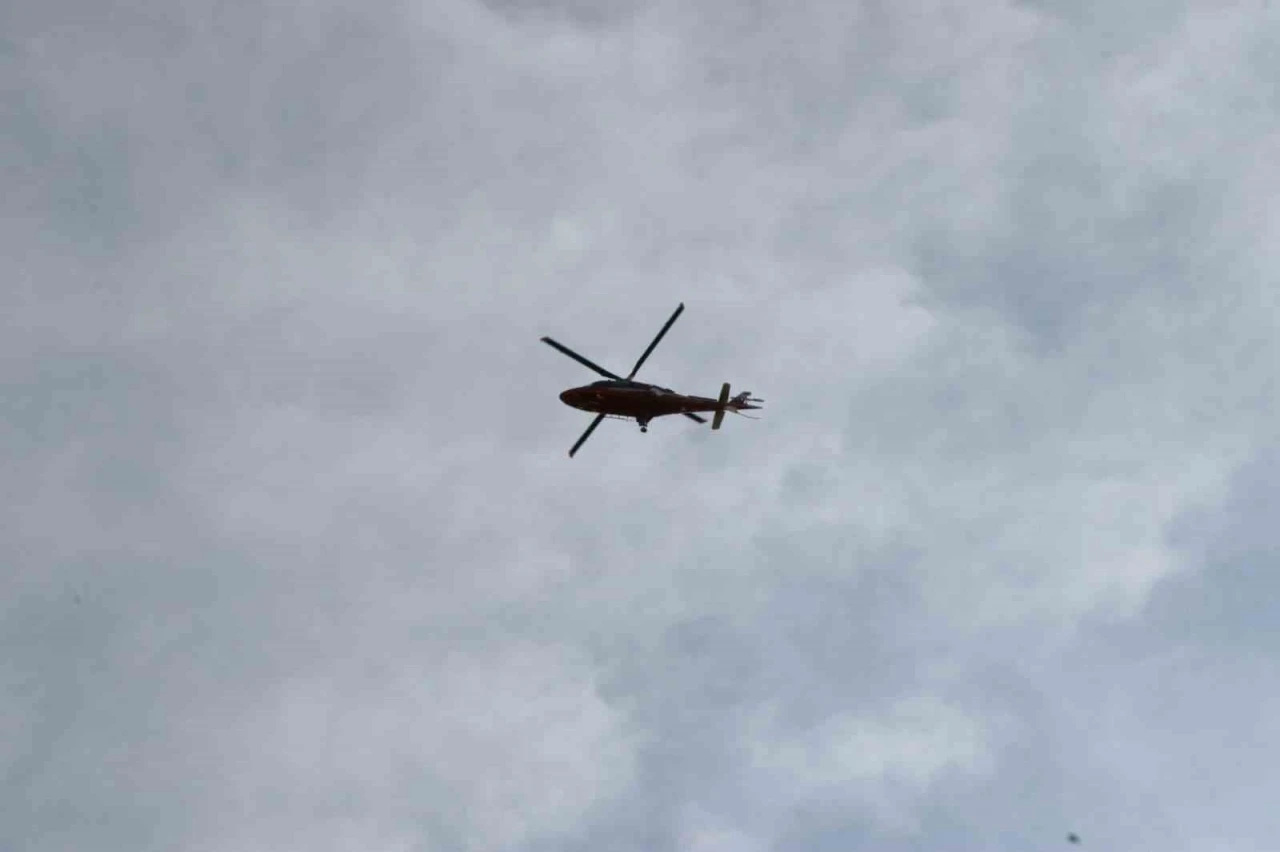 Öğrenci servisi uçuruma yuvarlandı: 14 yaralı
