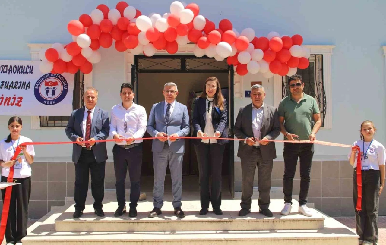 Öğrenciler projelerini bilim fuarında sergiledi
