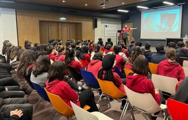 &Ouml;ğrencilere su&ccedil; ve su&ccedil;tan korunma y&ouml;ntemleri anlatılıyor
