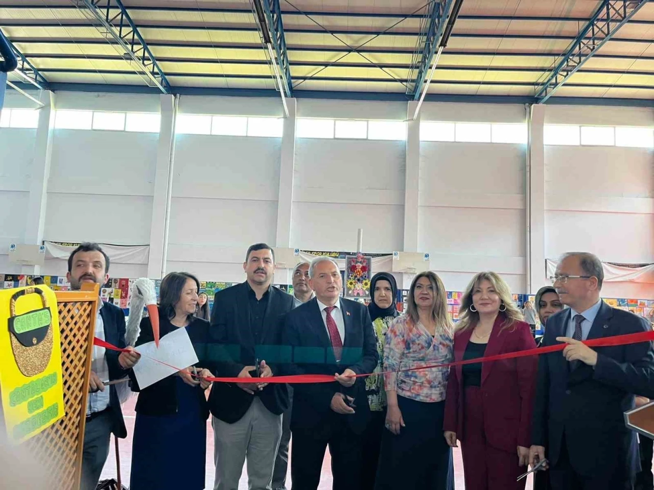 Öğrencilerin eserleri göz kamaştırdı
