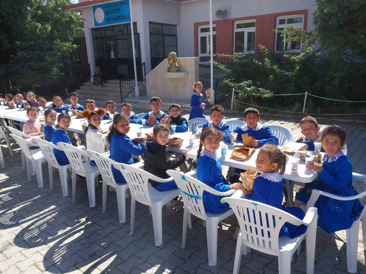 Öğretmenlerden öğrencileri mutlu eden etkinlik
