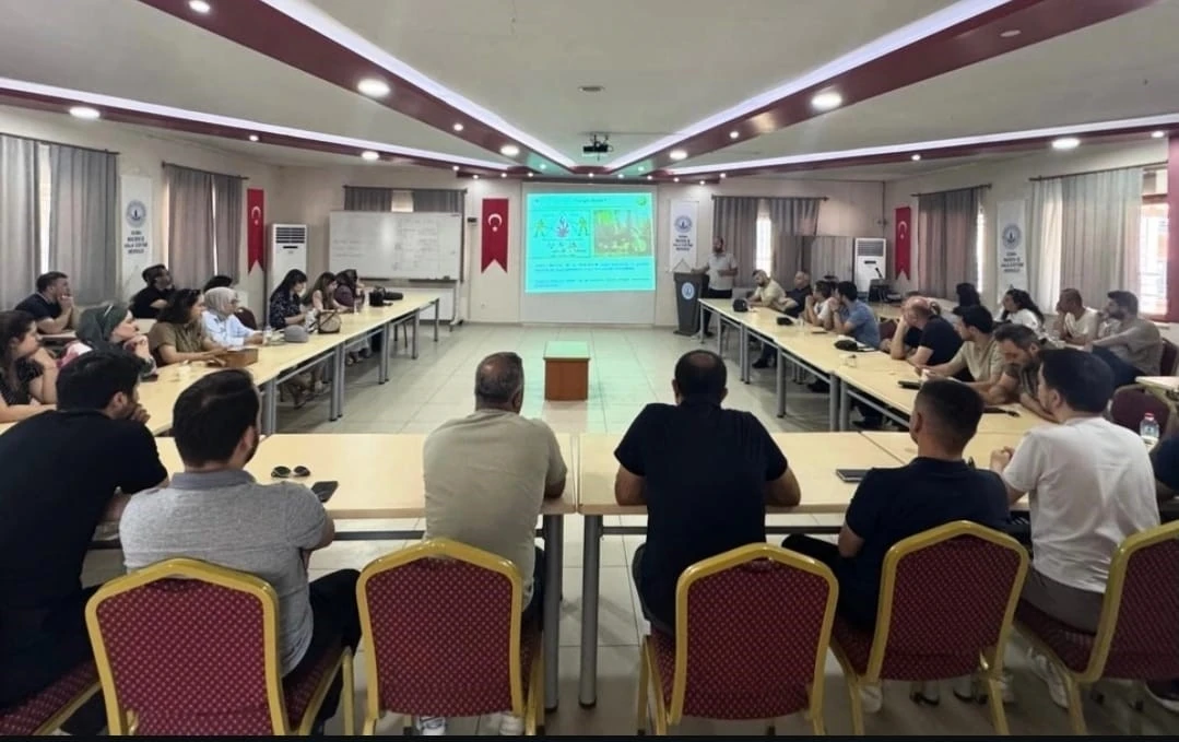 &Ouml;ğretmenlere orman yangınları konusunda hayati eğitim
