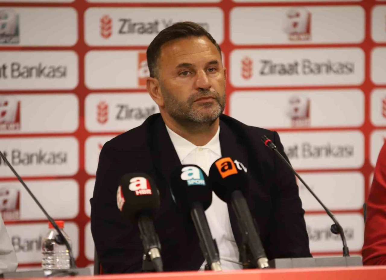 Okan Buruk: &quot;Bu hafta 2 kupayı birden alma durumumuz var, gereken mücadeleyi göstereceğiz&quot;
