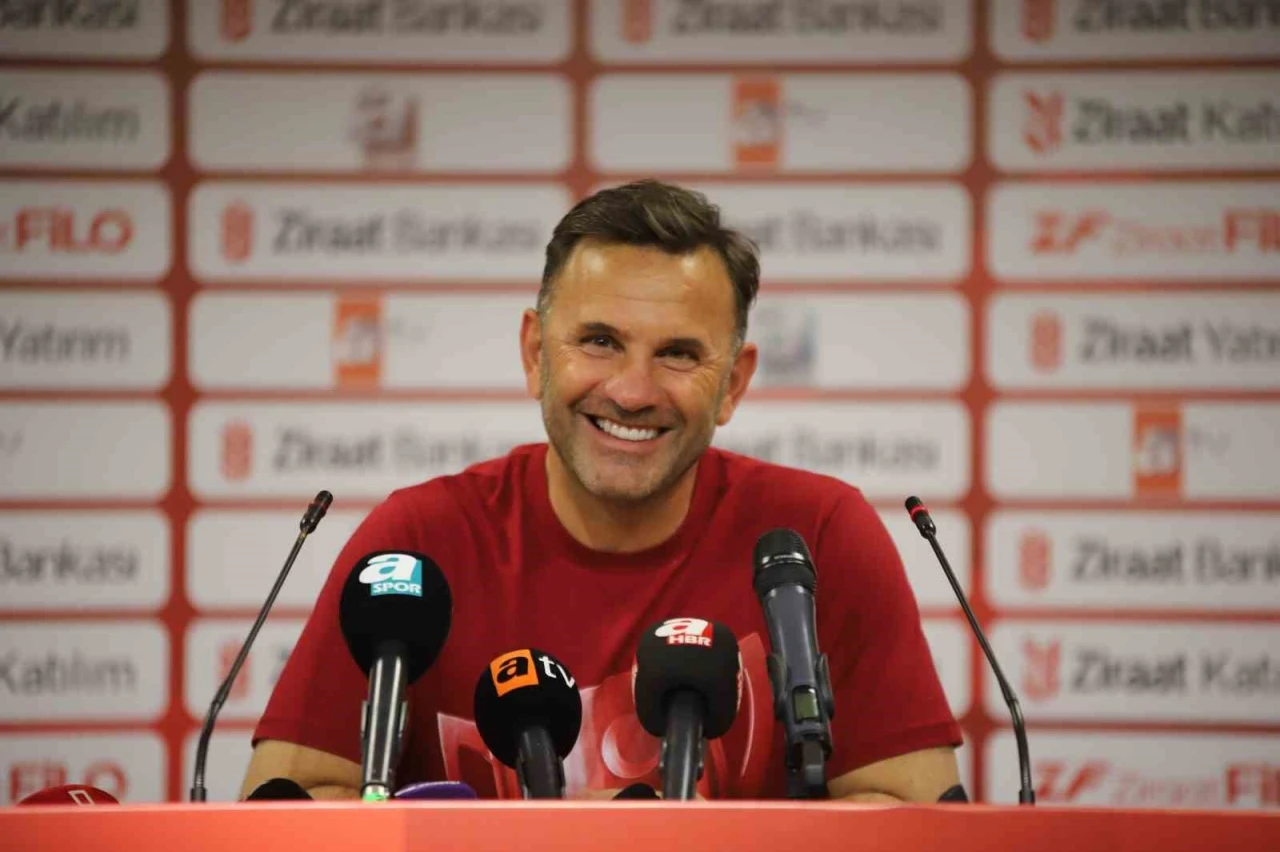 Okan Buruk: &quot;İki yarıda erken bulduğumuz goller işimizi kolaylaştırdı, kupayı kazandığımız için mutluyuz&quot;
