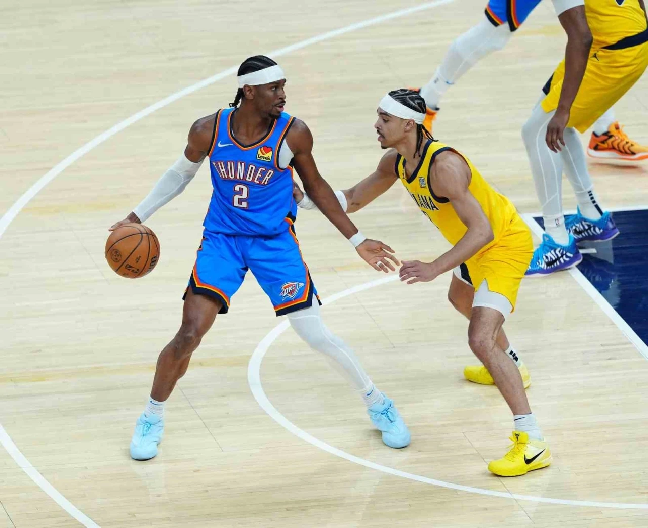 Oklahoma City Thunder, deplasmanda kazandı ve seriyi 2-2 yaptı
