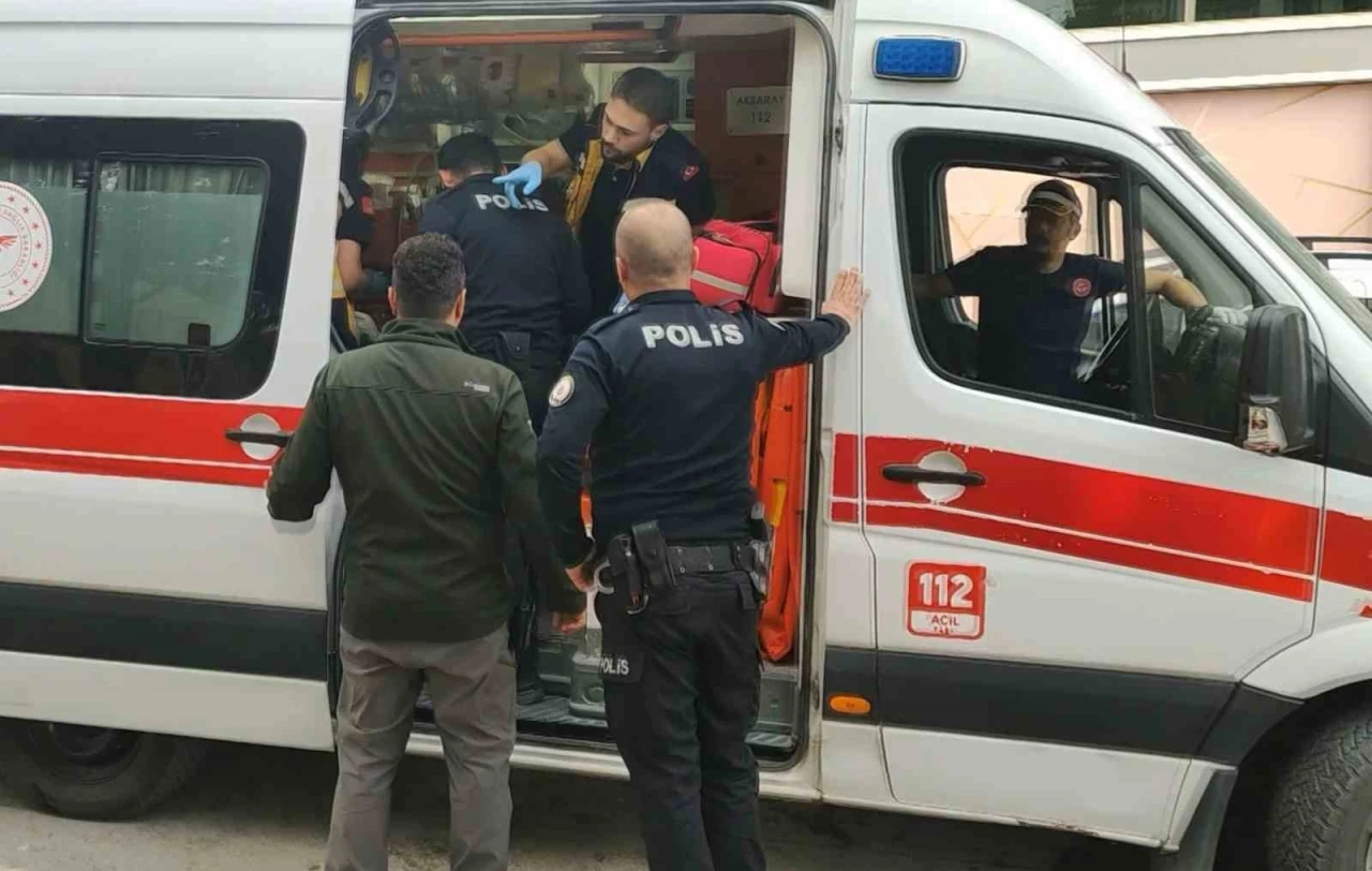 Okul çıkışı parkta bıçaklı kavga: 2 çocuk bıçaklanarak yaralandı
