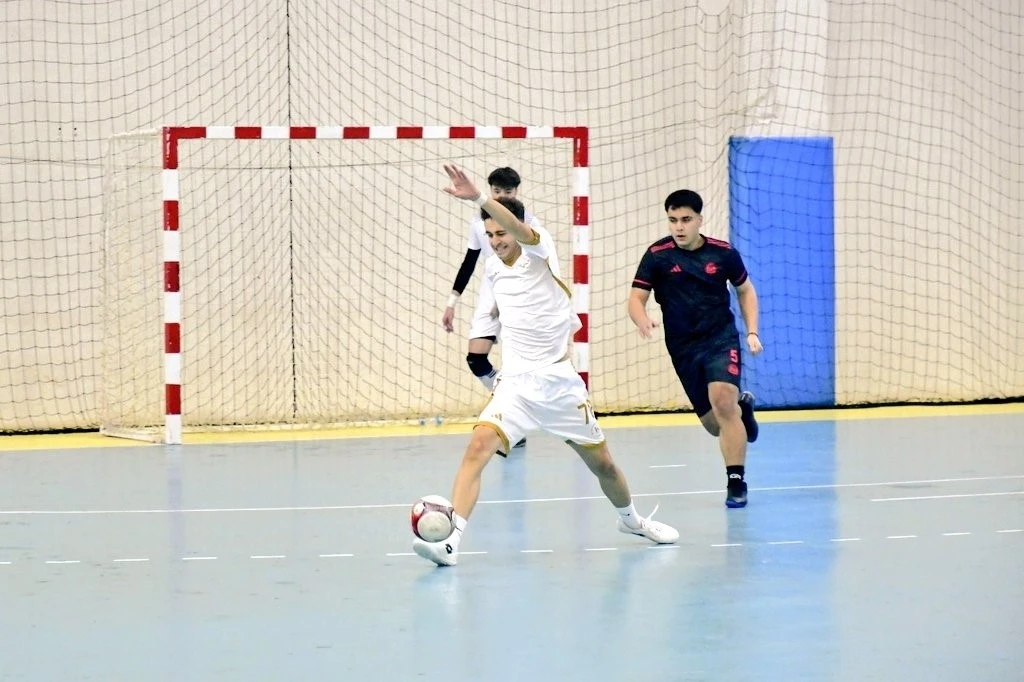 Okul Sporları Genç A Erkek Futsal Müsabakaları başladı
