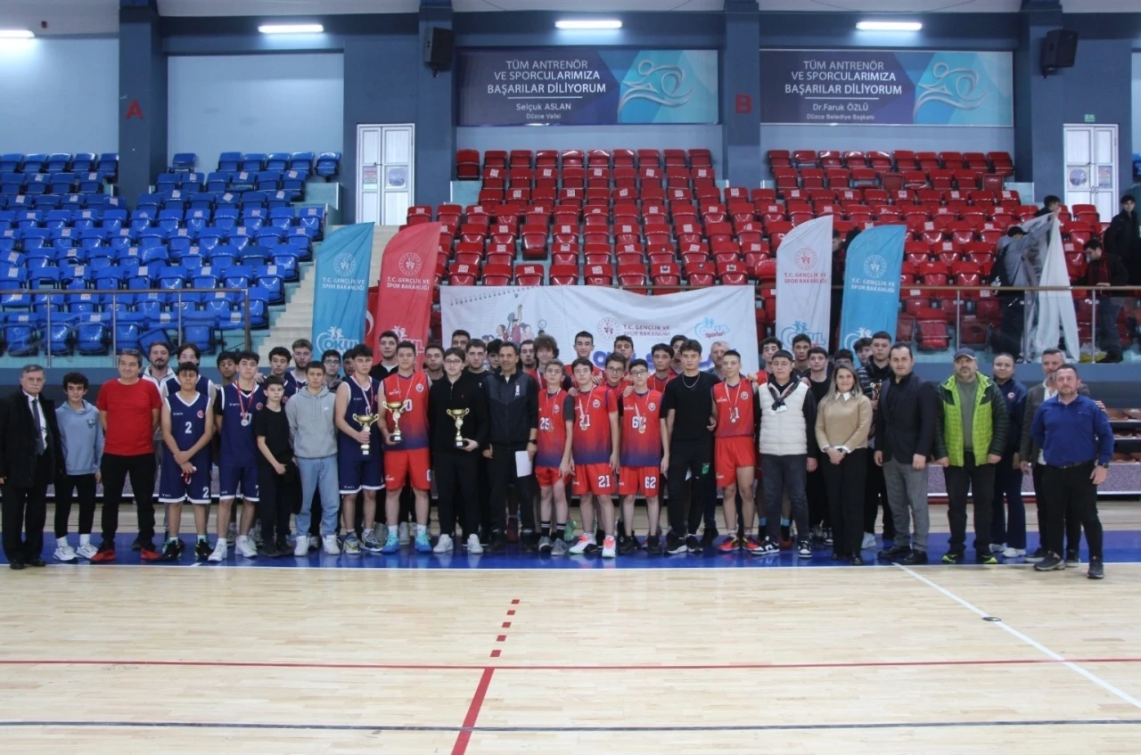 Okul Sporları Gençler Basketbol Müsabakaları Tamamlandı

