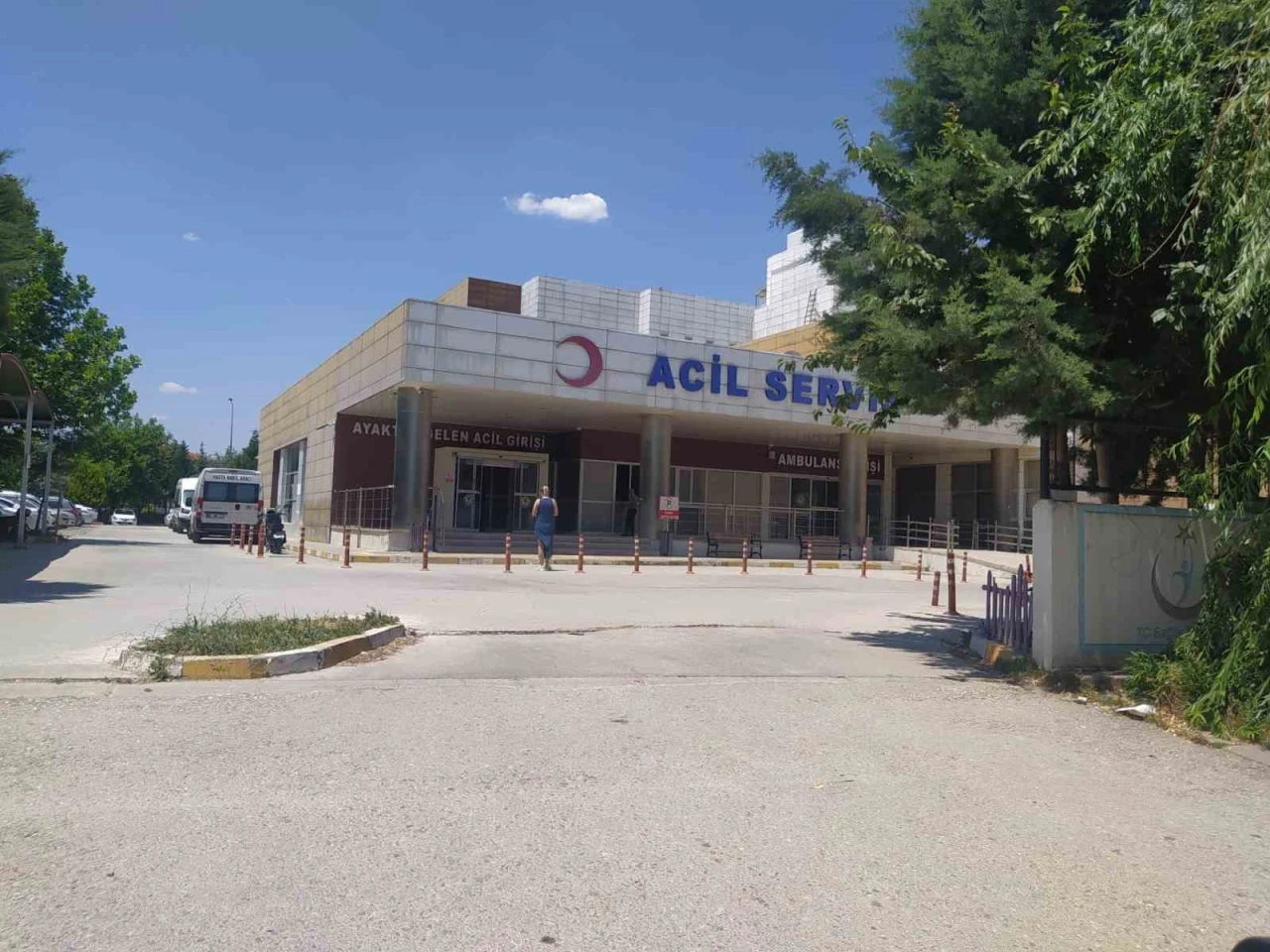 Okulun son günü öğretmenler yumruklu kavga etti
