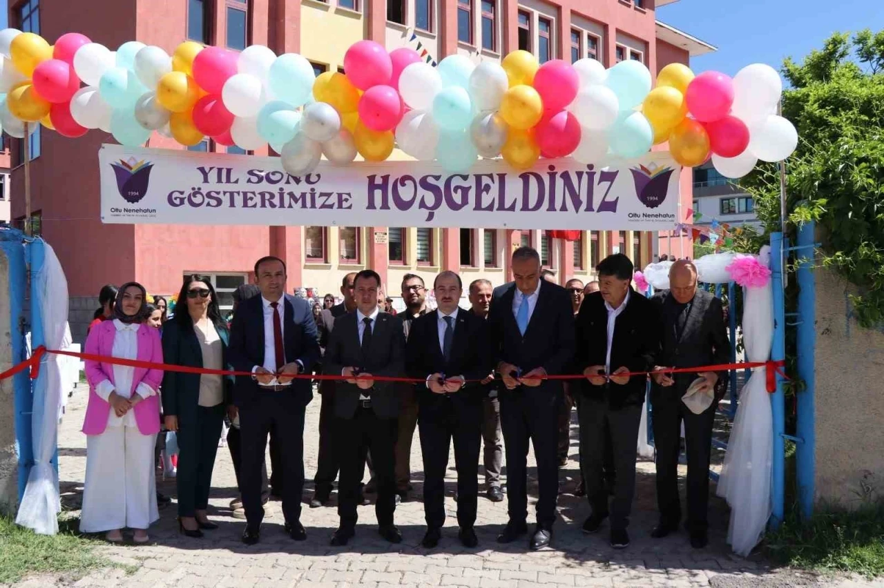 Oltu Nene Hatun Mesleki ve Teknik Anadolu Lisesi’nden yıl sonu sergisi
