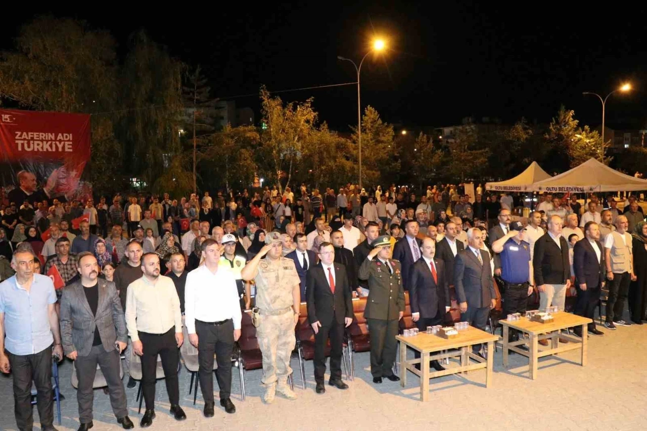 Oltulular 15 Temmuz demokrasi n&ouml;betinde bir araya geldi
