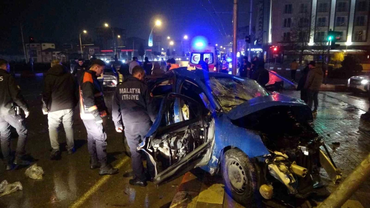 &Ouml;l&uuml;ml&uuml; trafik kazası davasında karar: Sanığa 8 yıl 3 ay hapis, tutuklama kararı
