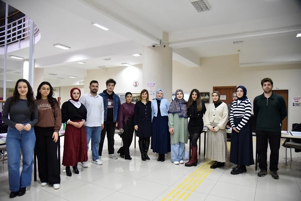 OM&Uuml;&rsquo;de fen materyal sergisi
