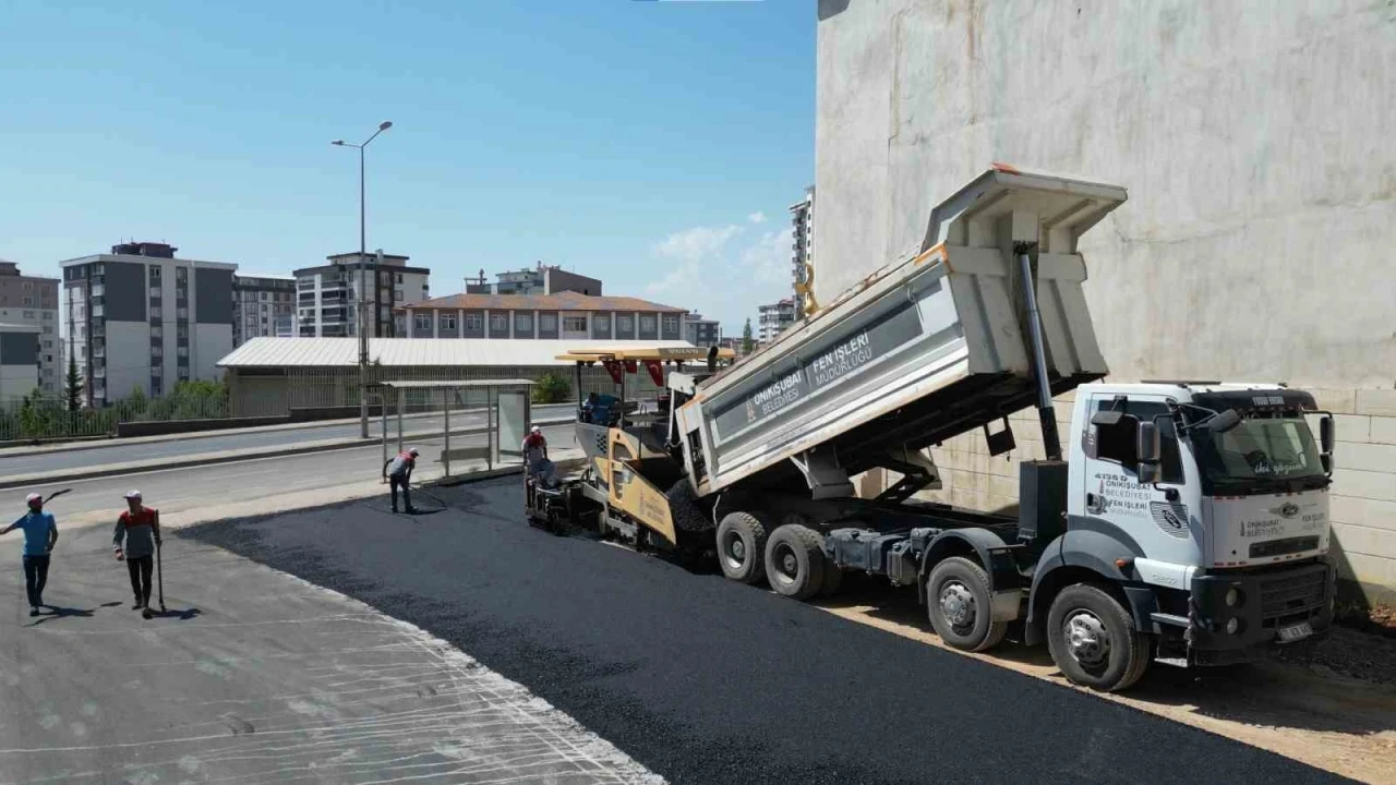 Onikişubat Belediyesi’nden asfalt atağı

