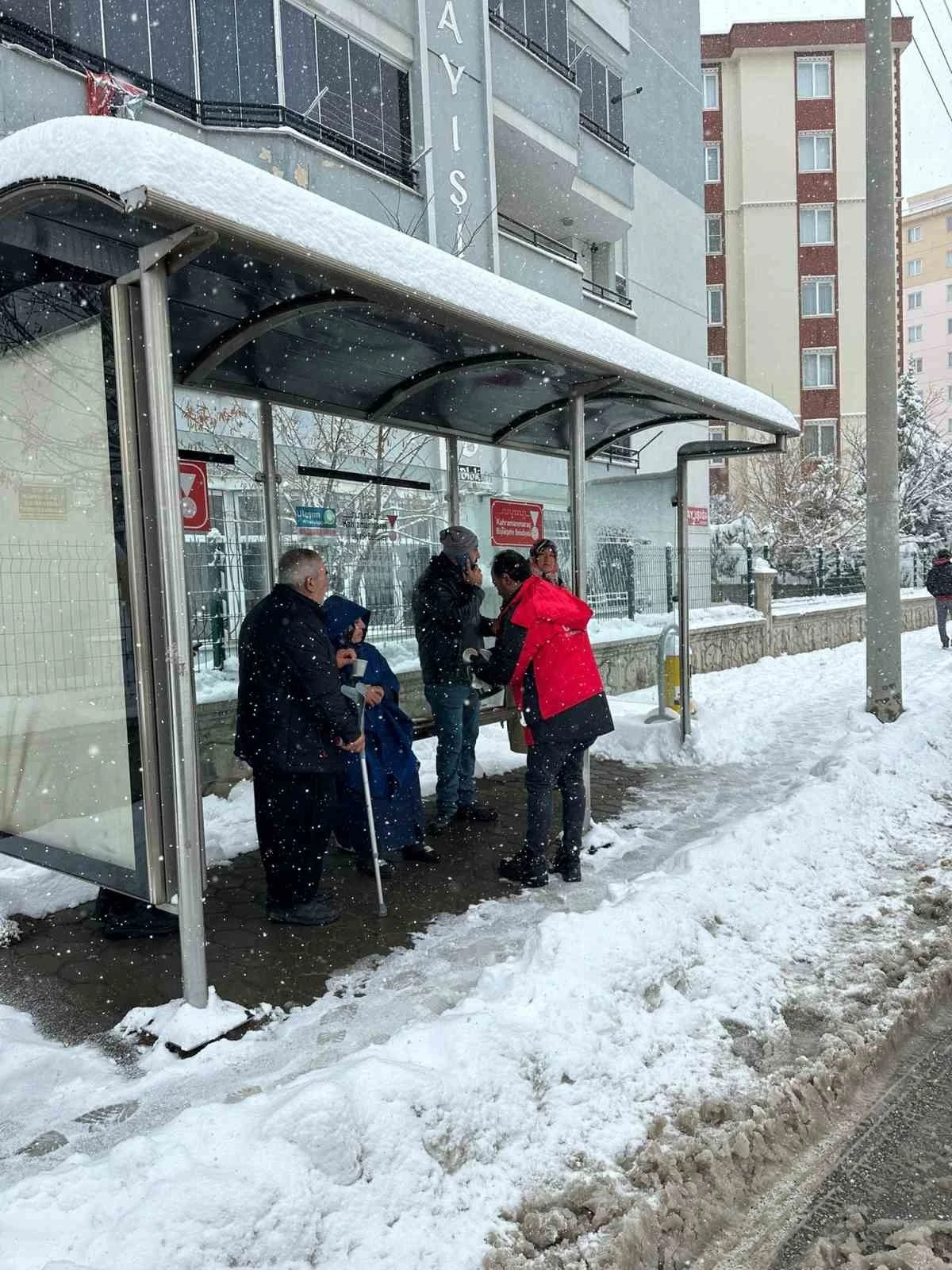 Onikişubat&rsquo;ta soğuğa karşı sıcak dayanışma
