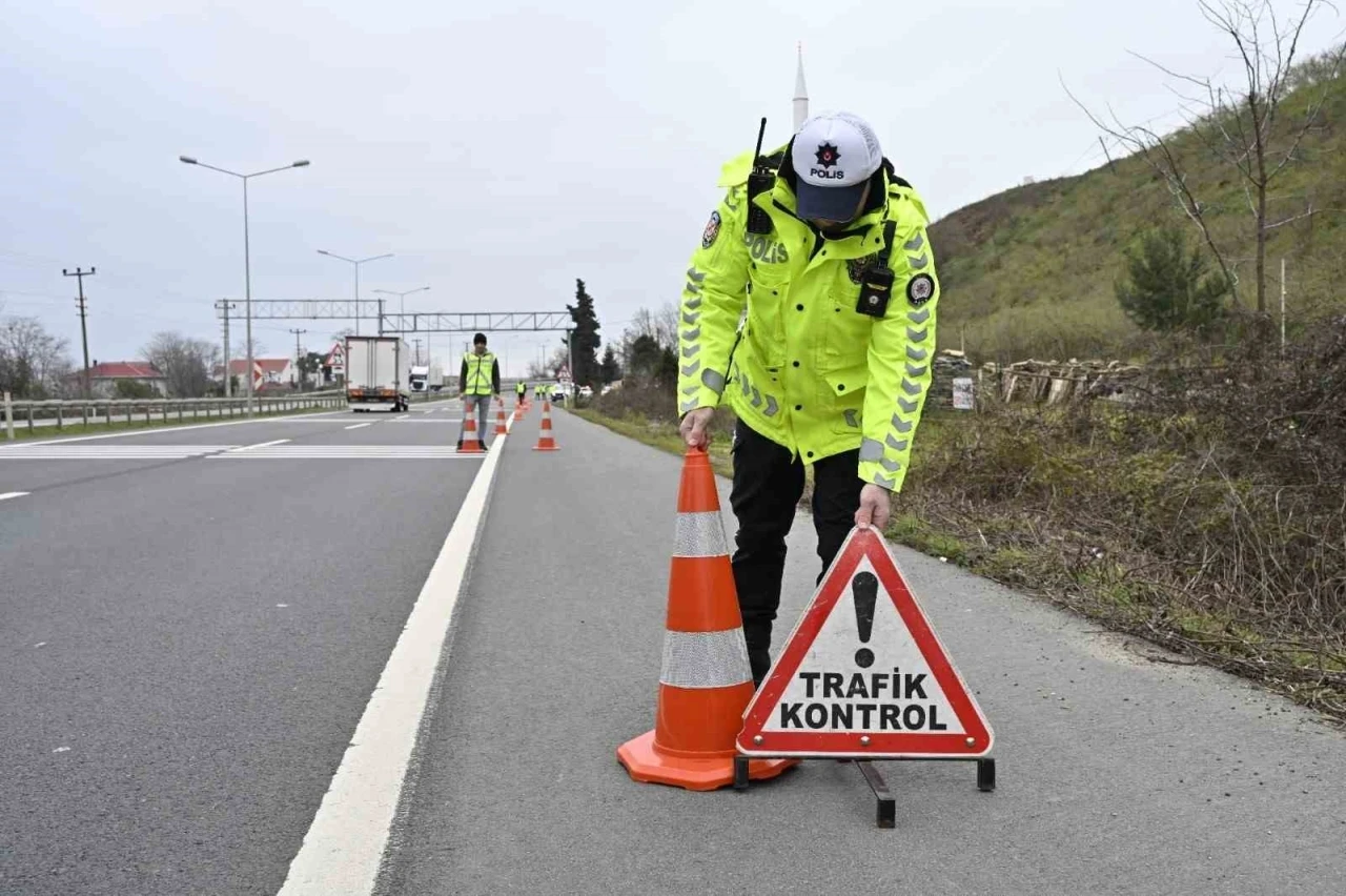 Ordu&rsquo;da bir haftada 17 binden fazla ara&ccedil; ve s&uuml;r&uuml;c&uuml;s&uuml; denetlendi
