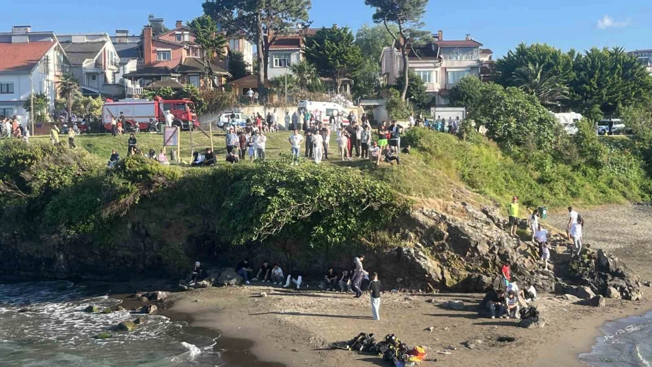 Ordu&rsquo;da denizde dalgalara kapılan 17 yaşındaki &ccedil;ocuğu arama &ccedil;alışmaları s&uuml;r&uuml;yor
