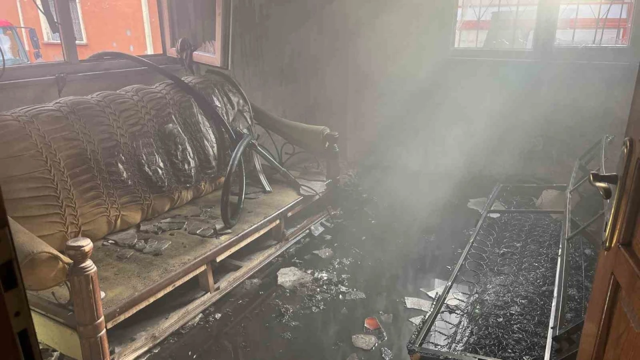 Ordu’da metruk evde yangın
