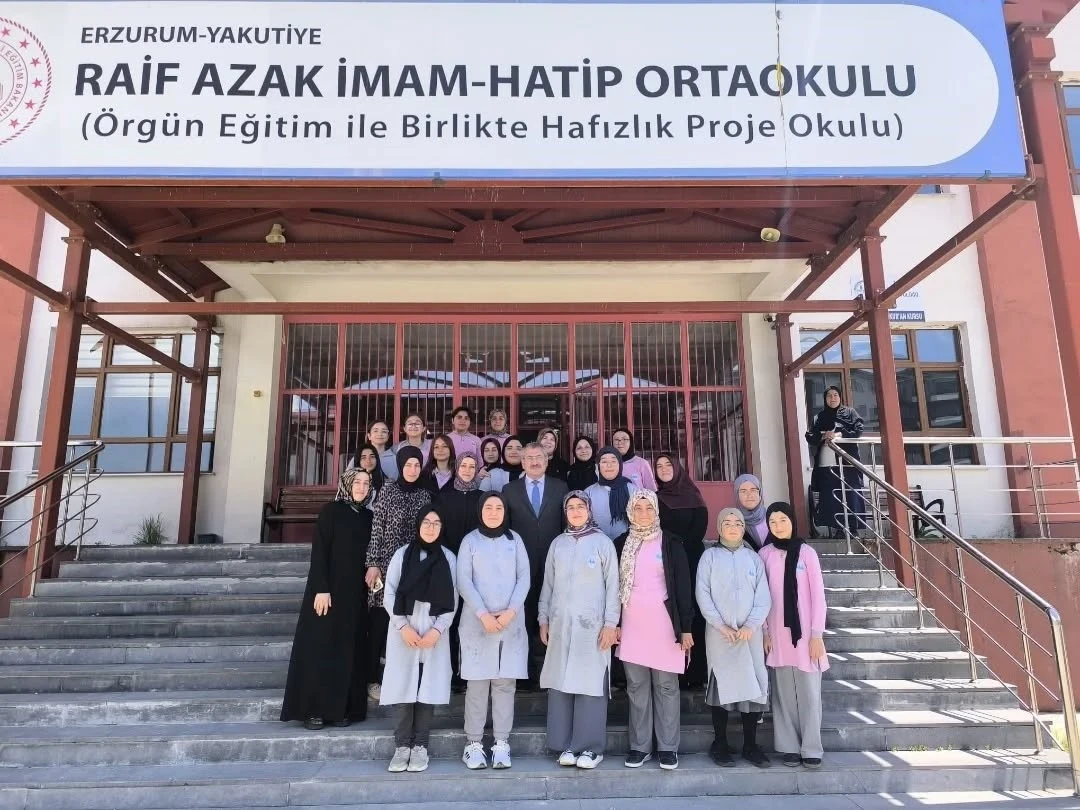 &Ouml;rg&uuml;n eğitimle birlikte hafızlık eğitimi
