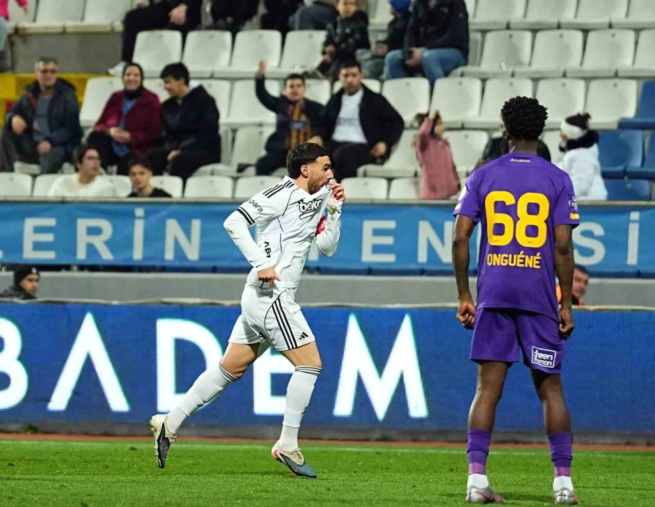 Orkun K&ouml;k&ccedil;&uuml; ilk gol&uuml;n&uuml; attı
