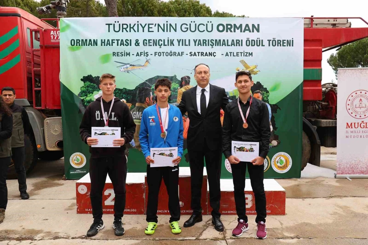 Orman Haftası ve Gen&ccedil;lik Yılı &ouml;d&uuml;lleri verildi
