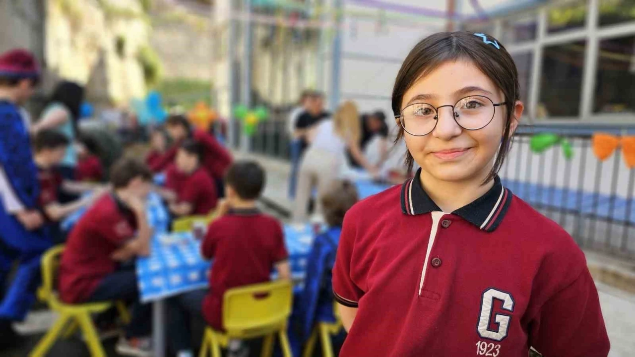 Ortaokul &ouml;ğrencisi Duru, hobisini yaşıtlarına &ouml;ğretiyor
