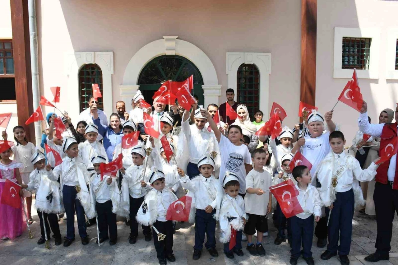 Osman Gazi’nin sünnet olduğu Kuyulu Mescit’te 529 yıllık gelenek yaşatıldı
