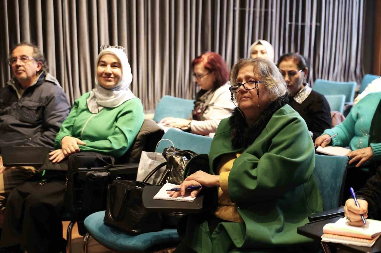 Osmangazi Belediyesi&rsquo;nin at&ouml;lyelerinde yeni şairler yetişiyor
