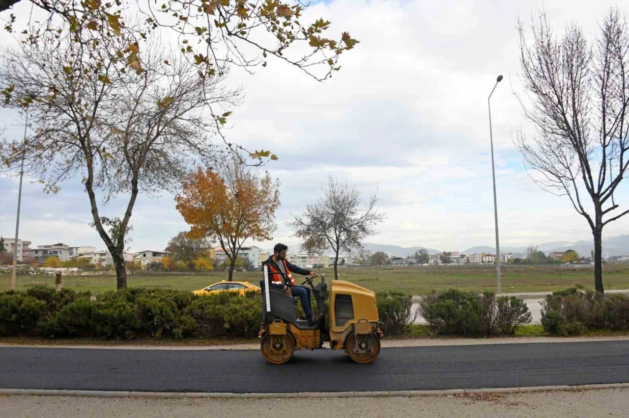 Osmangazi’de park içi yollar yenilendi
