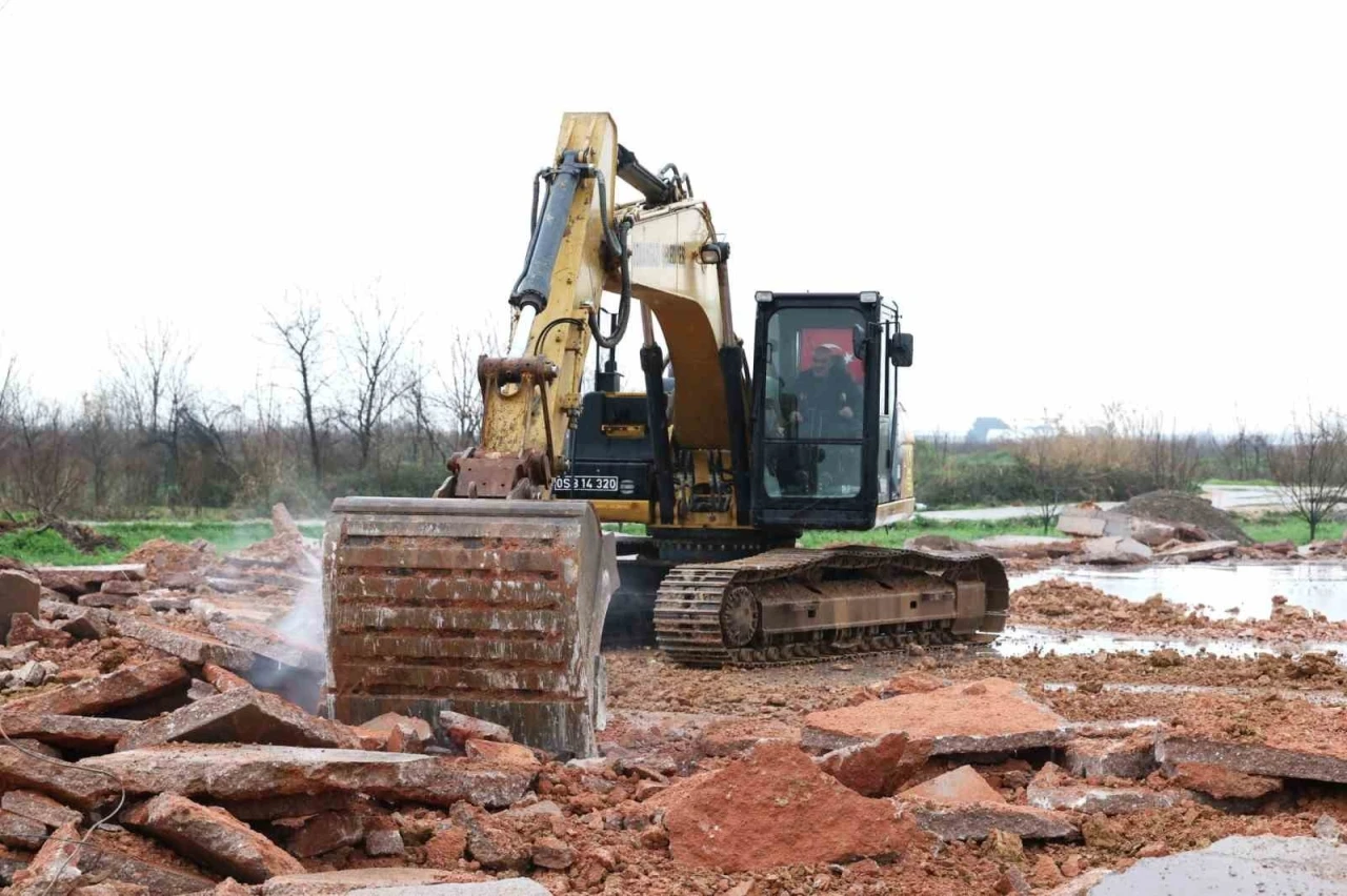 Osmangazi&rsquo;de tarım arazilerini tahrip edenlere anında m&uuml;dahale
