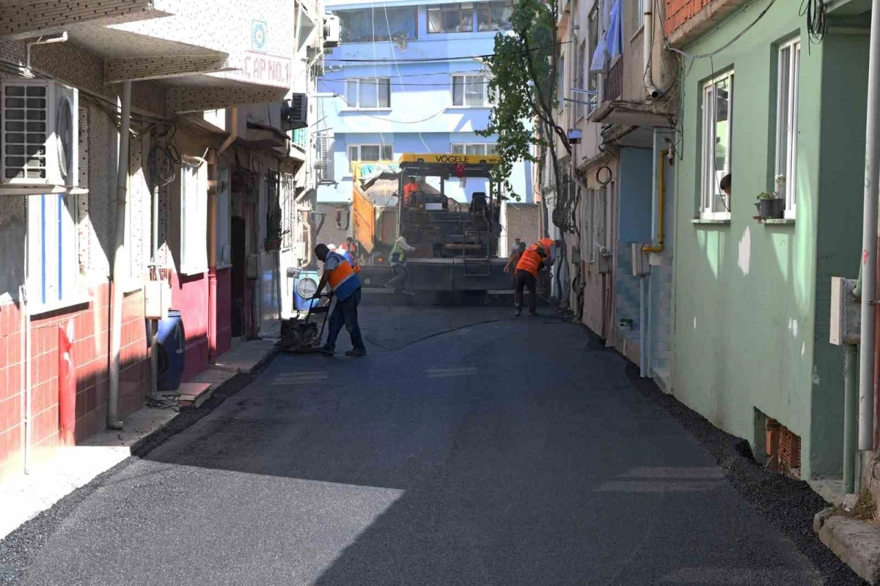 Osmangazi’nin yollarında yoğun asfalt mesaisi
