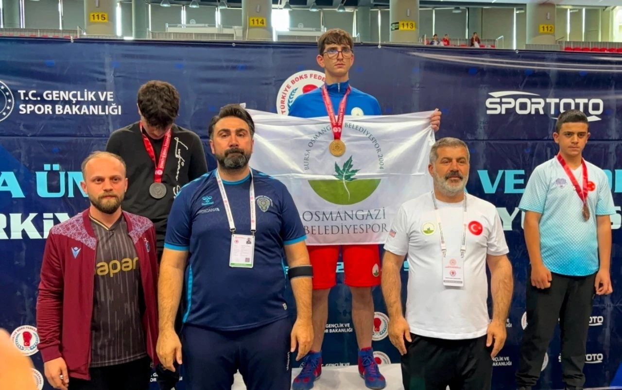 Osmangazili boks&ouml;r Avrupa Şampiyonası yolunda
