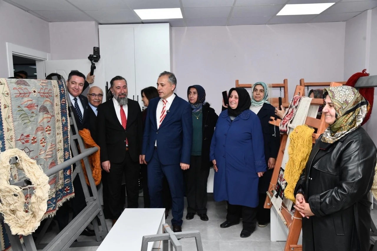 Osmaniye&rsquo;de aile yaşam merkezi hizmete a&ccedil;ıldı
