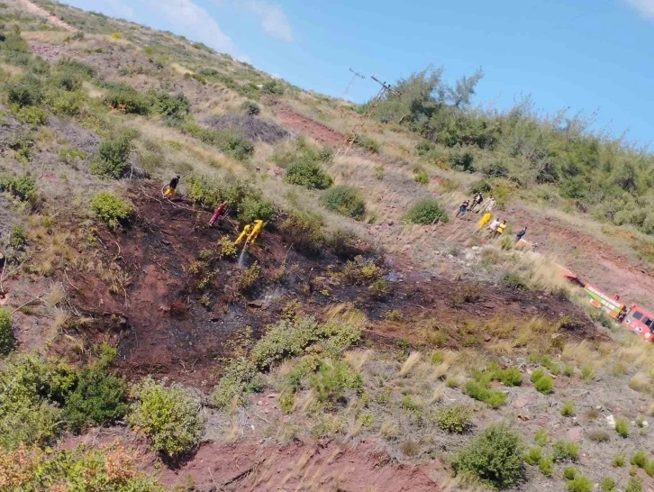 Osmaniye&rsquo;de &ccedil;ıkan orman yangını s&ouml;nd&uuml;r&uuml;ld&uuml;
