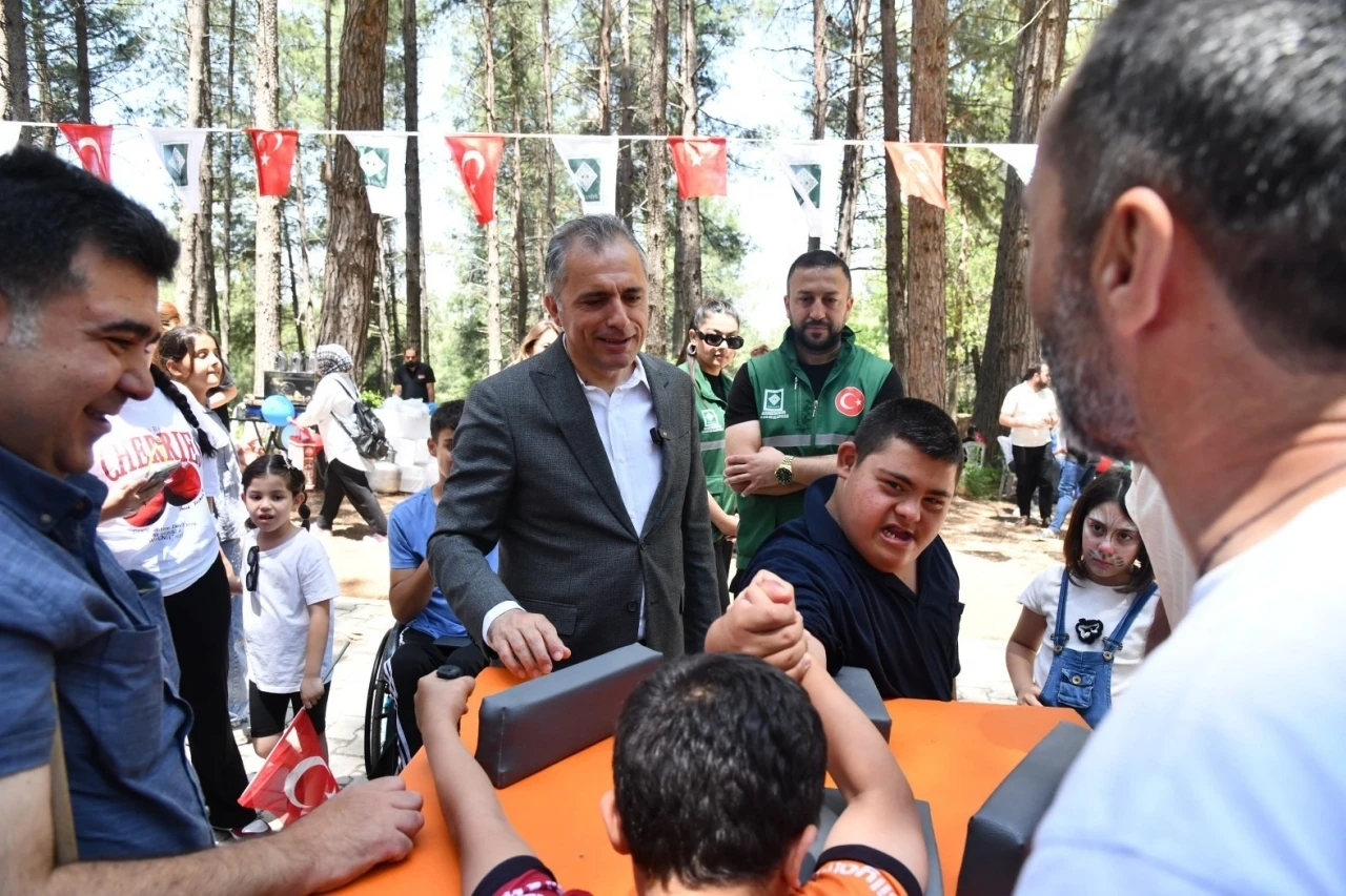 Osmaniye’de engelliler aileleriyle piknik yaptı
