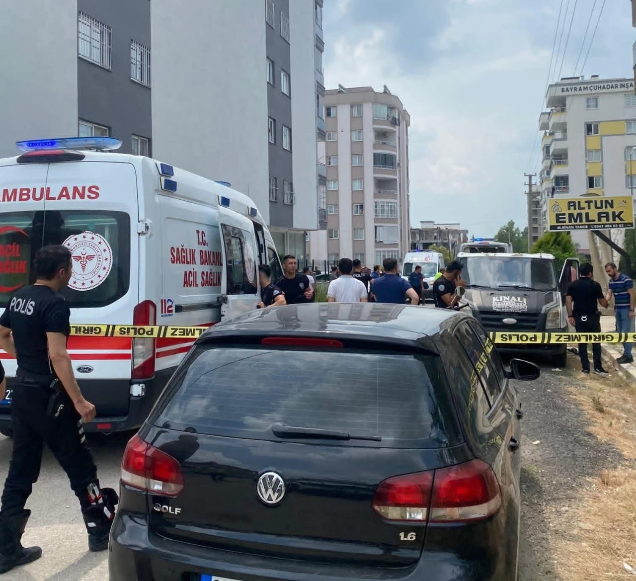 Osmaniye&rsquo;de iş yerinde &ccedil;ıkan silahlı kavgada 1 kişi &ouml;ld&uuml;, 3 kişi yaralandı

