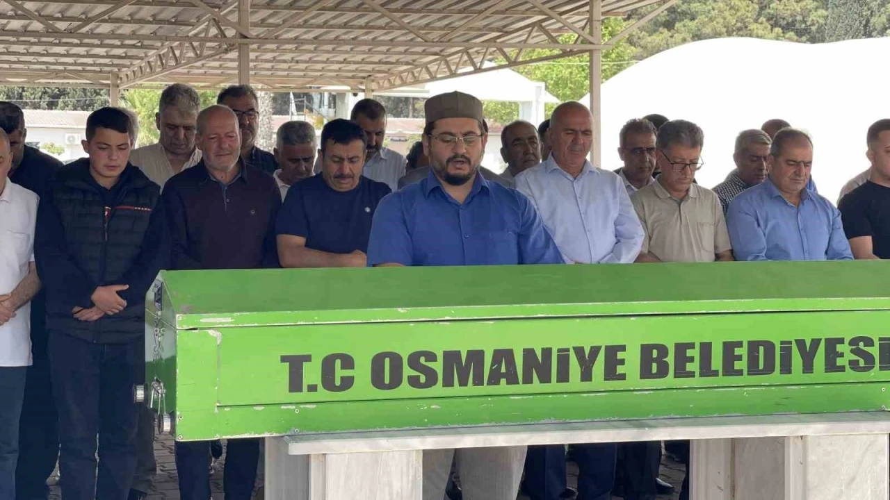 Osmaniye’de kocası tarafından öldürülen kadın gözyaşları arasında toprağa verildi
